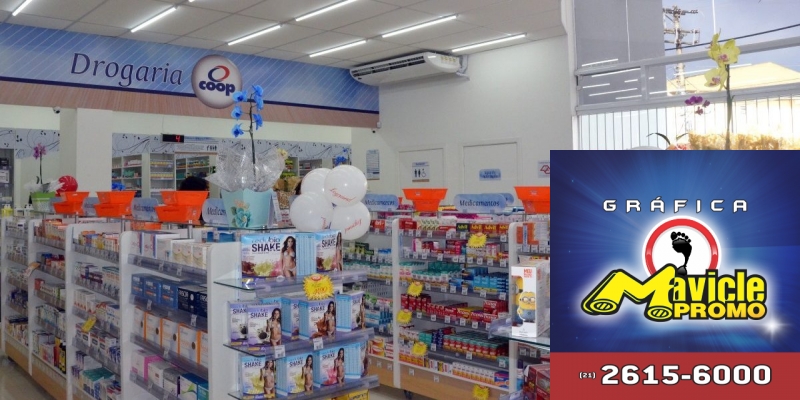 Farmácias Coop investe R$ 1,3 milhão na loja da rua   Guia da Farmácia   Imã de geladeira e Gráfica Mavicle Promo